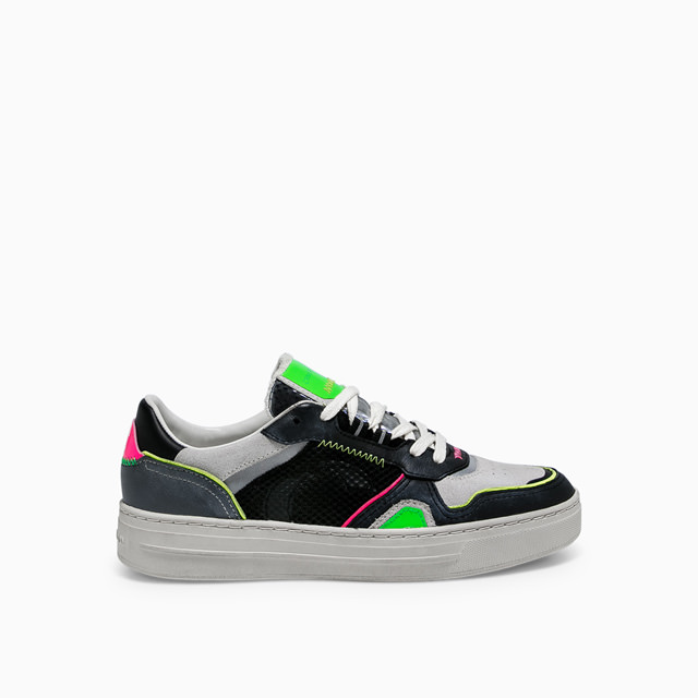 LOW TOP OFF COURT BLACK