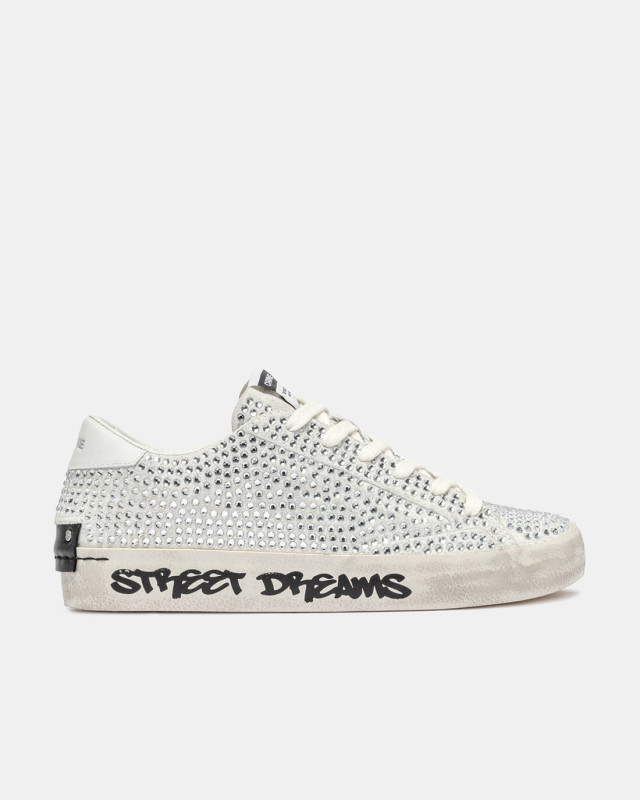 DISTRESSED FULL-ON ROCKS