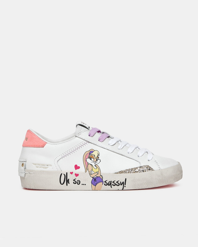 DISTRESSED LOLA BUNNY