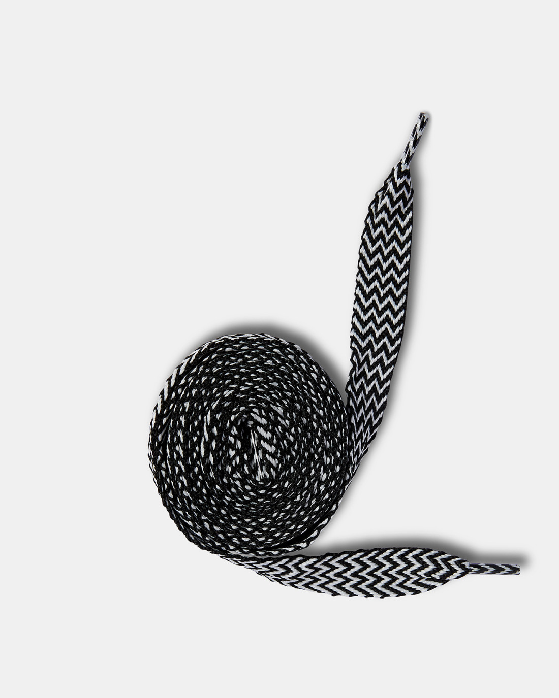 CRIME LONDON: LACES SNOOPY