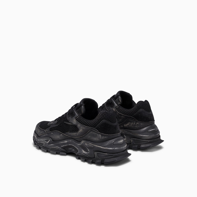 SPRINT RUNNER ECLIPSE BLACK