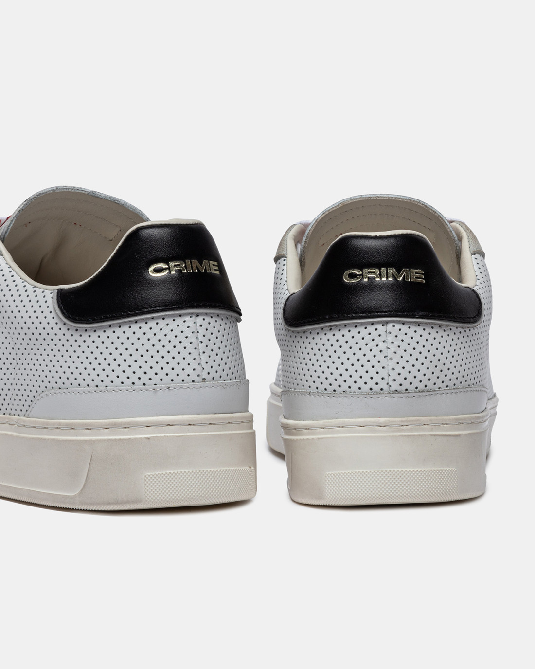 CRIME LONDON: BLADE ON POINT