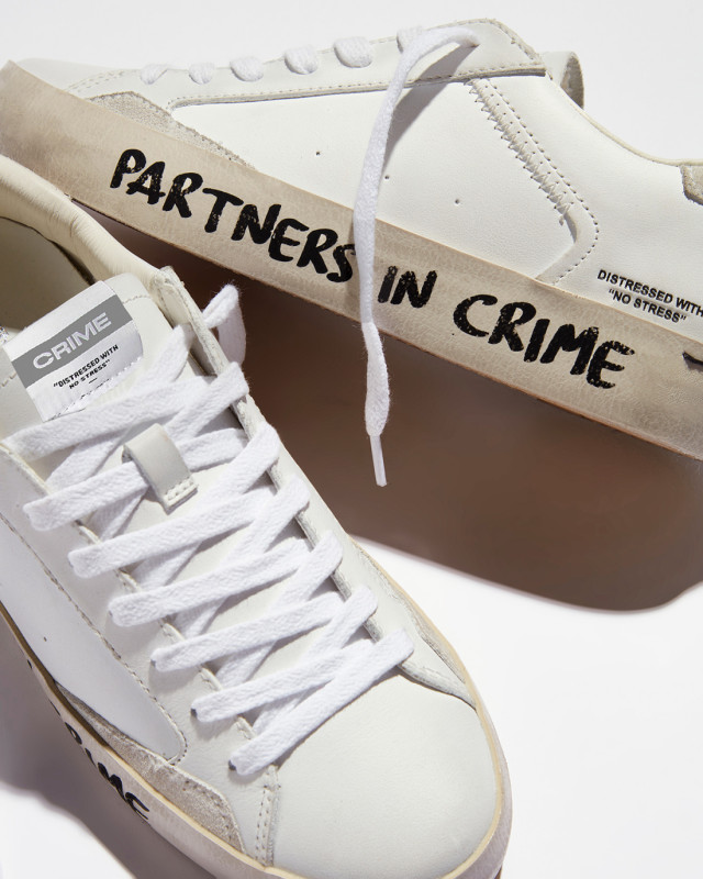 DISTRESSED GRAFFITI WHITE