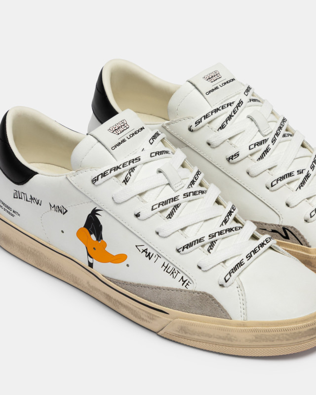 DISTRESSED 2.0 NAUGHTY DUFFY