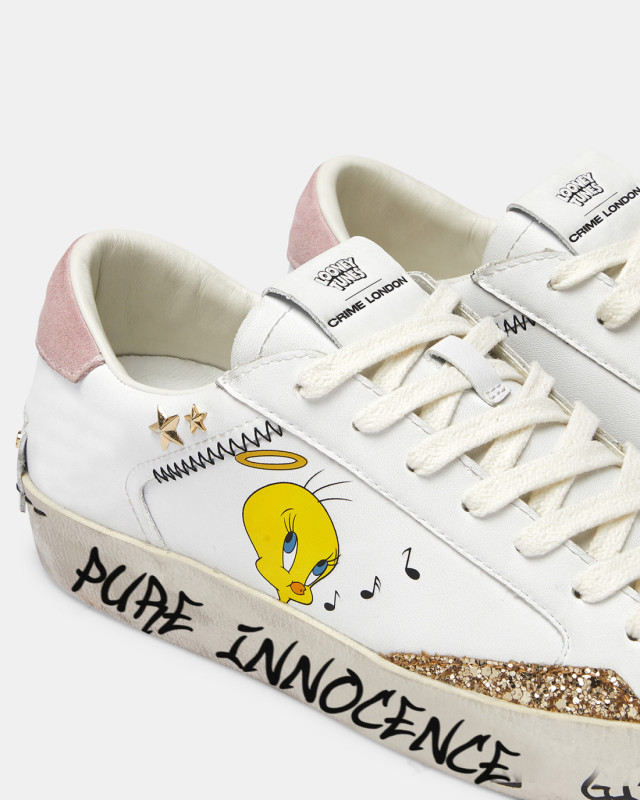 DISTRESSED ANGEL TWEETY BIRD