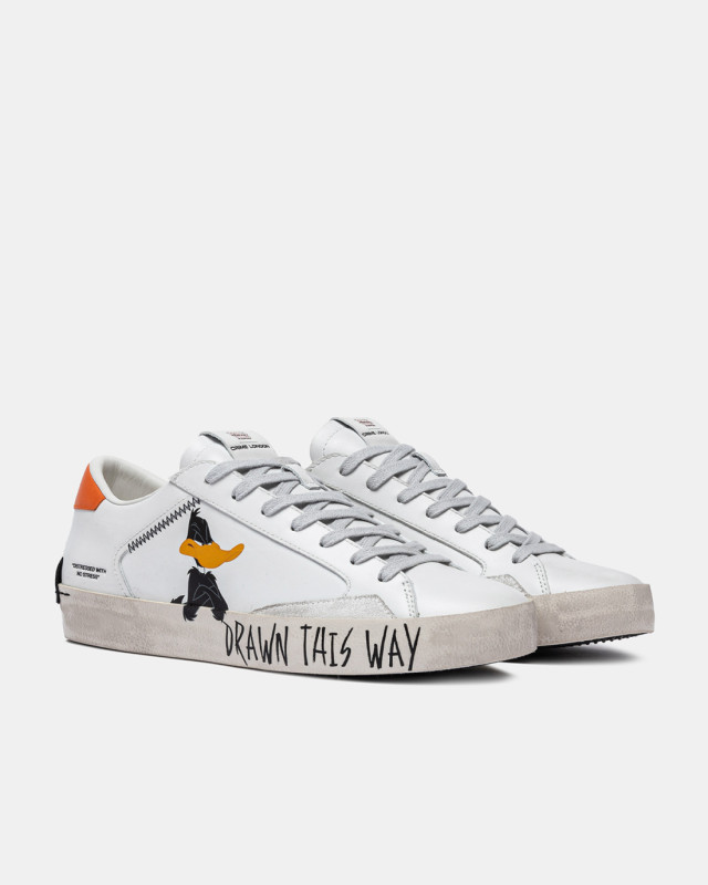 DISTRESSED DAFFY DUCK