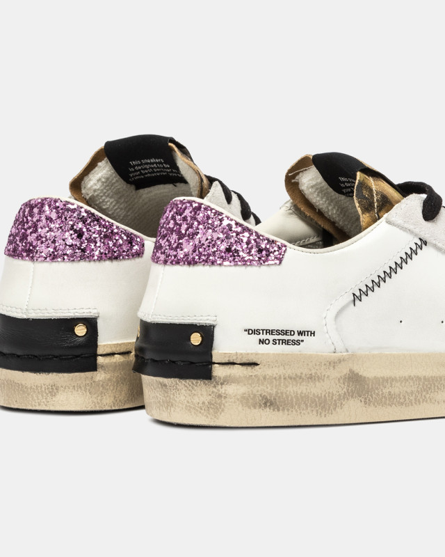 DISTRESSED GOLDRUSH