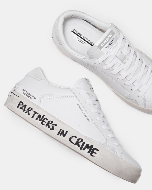 DISTRESSED GRAFFITI WHITE