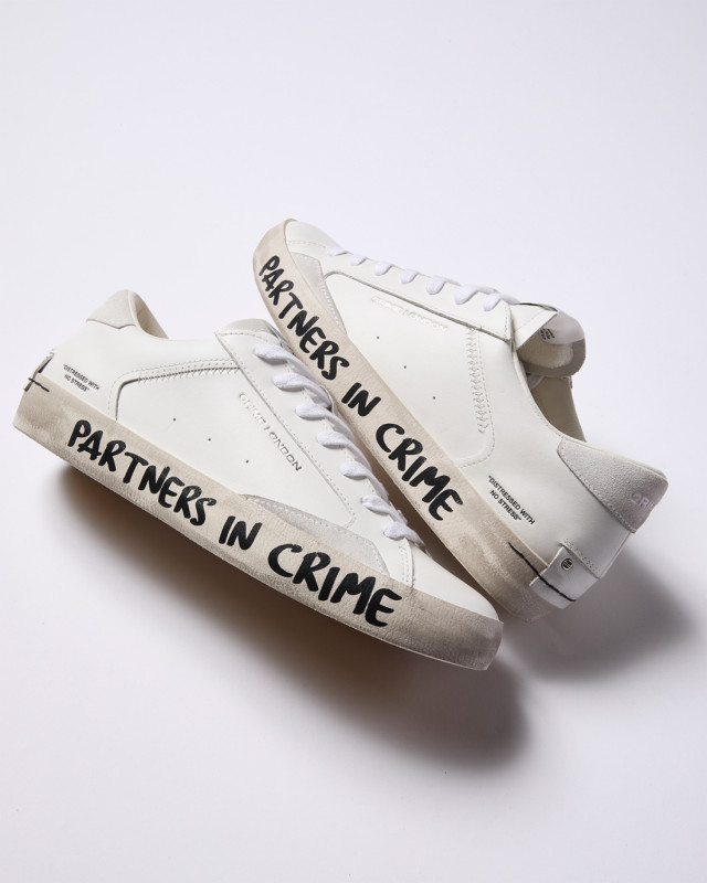 DISTRESSED GRAFFITI WHITE