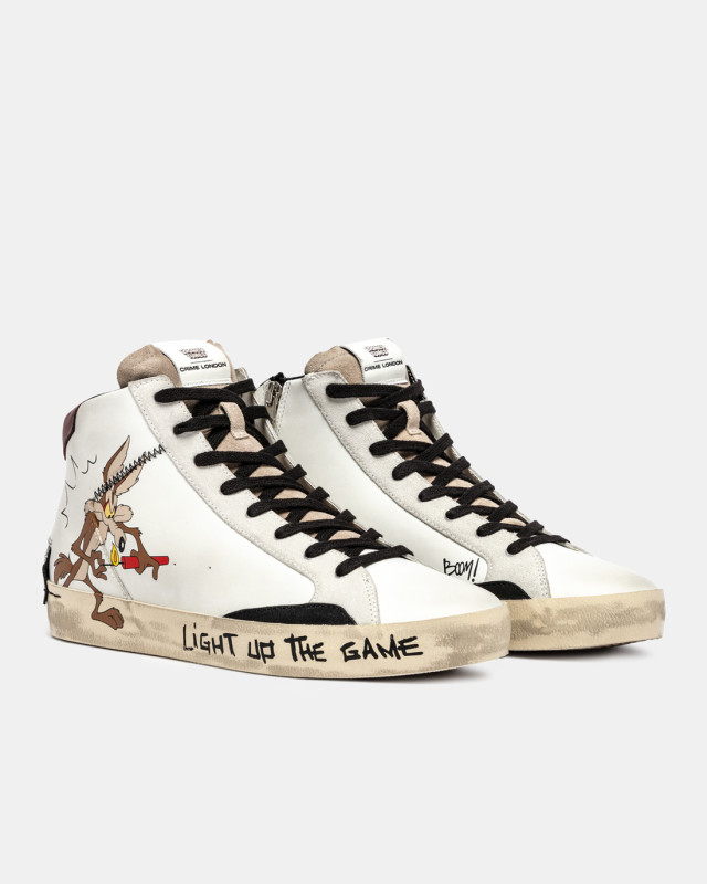 DISTRESSED HIGH WILE E. COYOTE