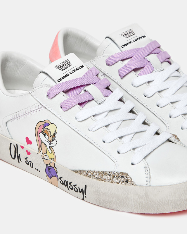 DISTRESSED LOLA BUNNY