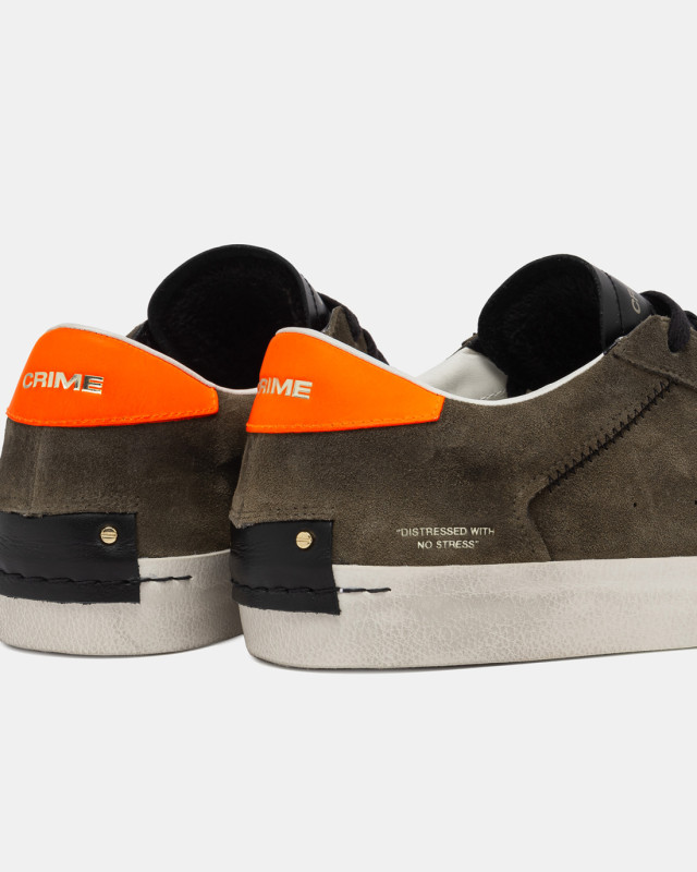 DISTRESSED MILITARY GREEN