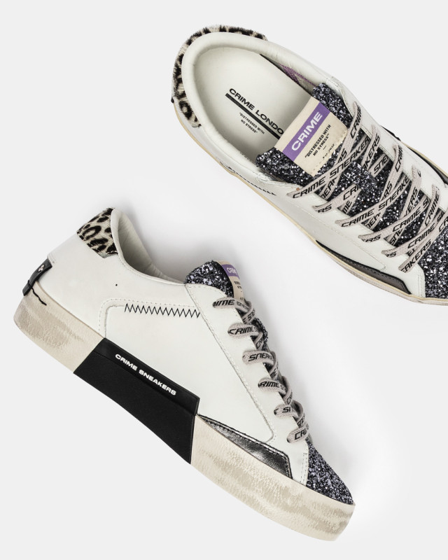 DISTRESSED NIGHT ROAR