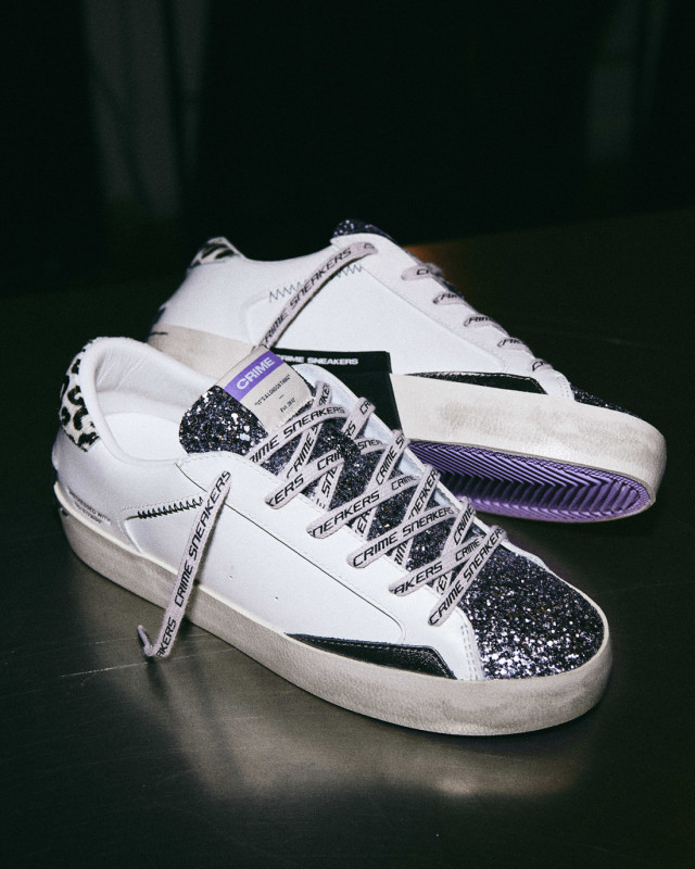 DISTRESSED NIGHT ROAR