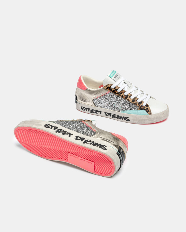 DISTRESSED PLATINUM WILDLIFE