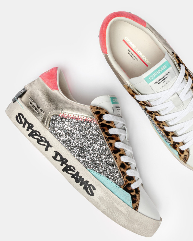 DISTRESSED PLATINUM WILDLIFE