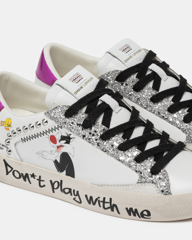 DISTRESSED TWEETY & SYLVESTER