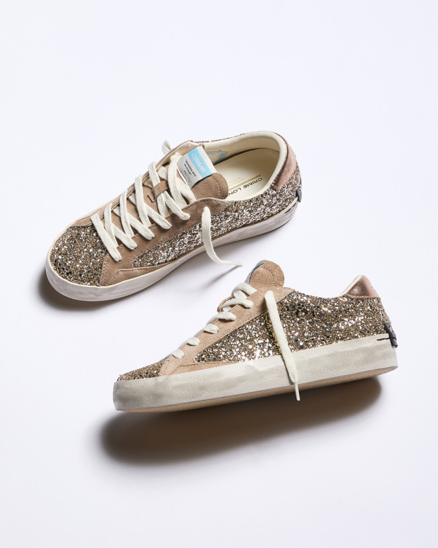 DISTRESSED WAY TO GLOW