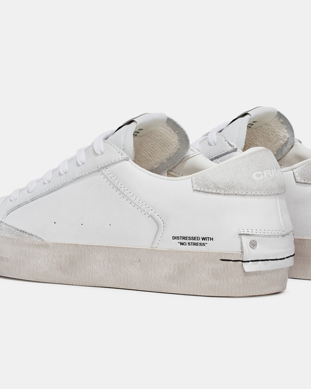 DISTRESSED WHITE
