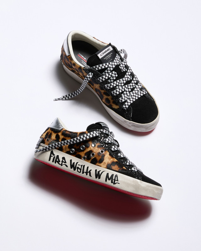 DISTRESSED WILD STEP