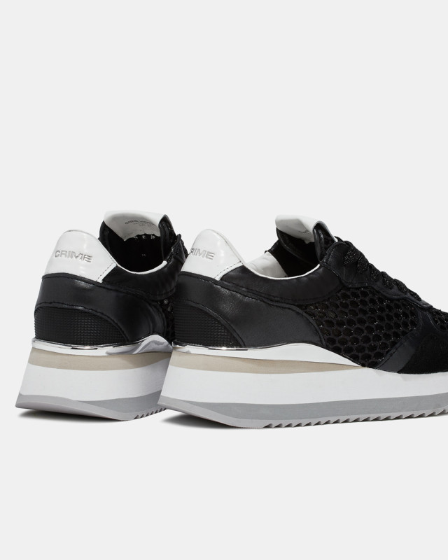 DYNAMIC BLACK
