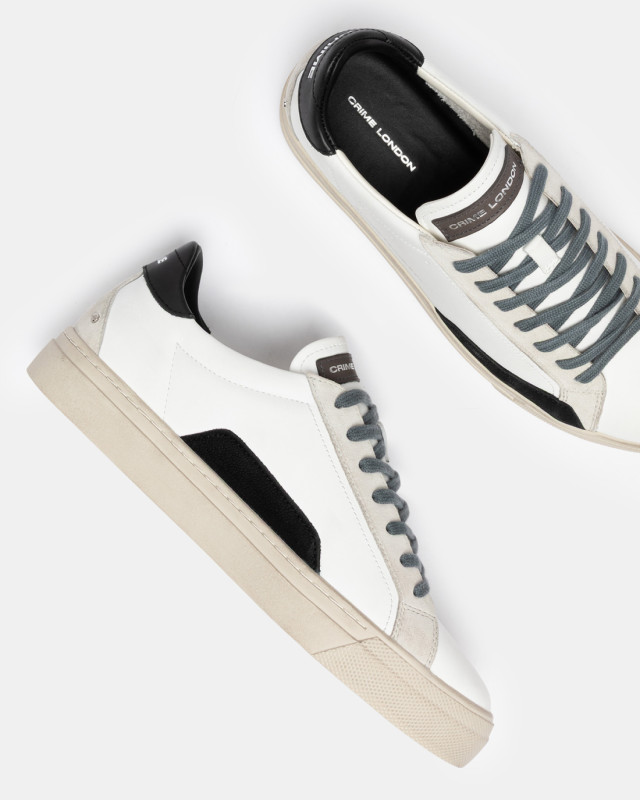 ESSENTIAL WHITE BLACK
