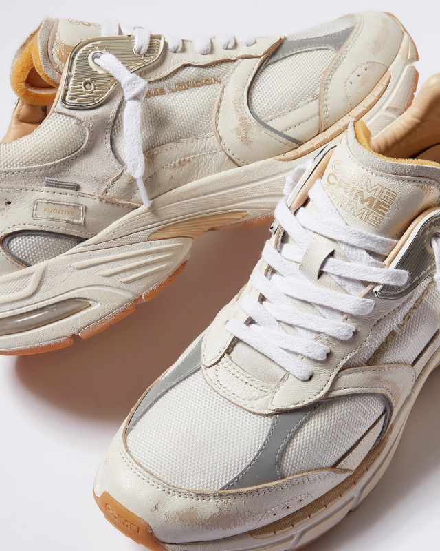 FUGITIVE 9094 SILVER STREAK