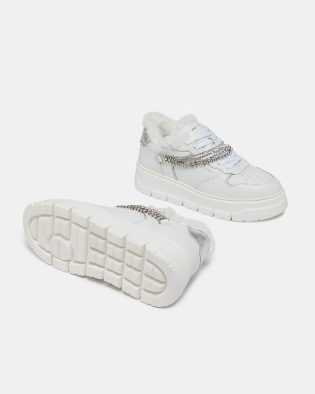 MAGNETIC WHITE GEMS FUZZY