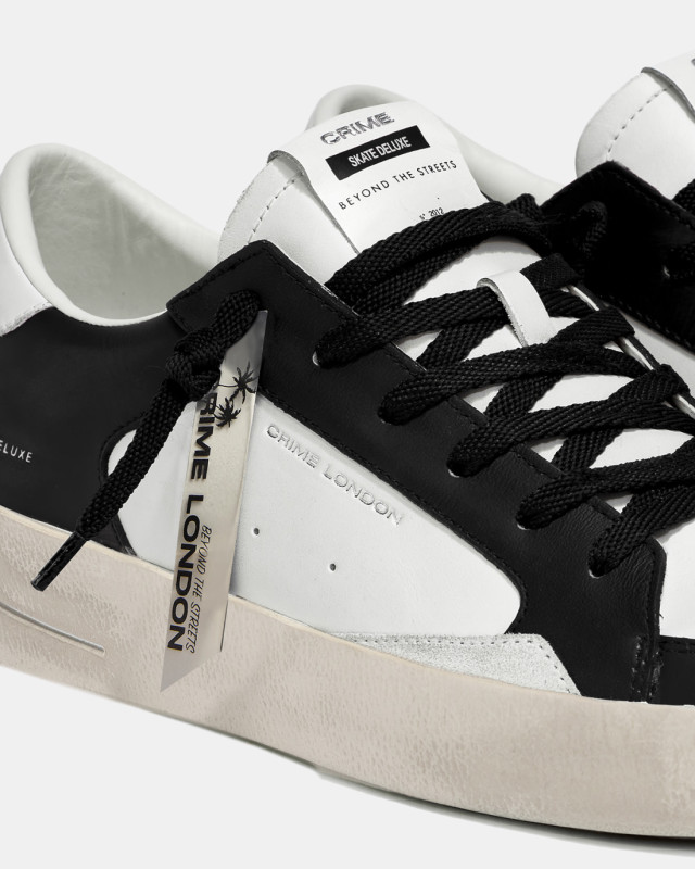 SK8 DELUXE BLACK WHITE
