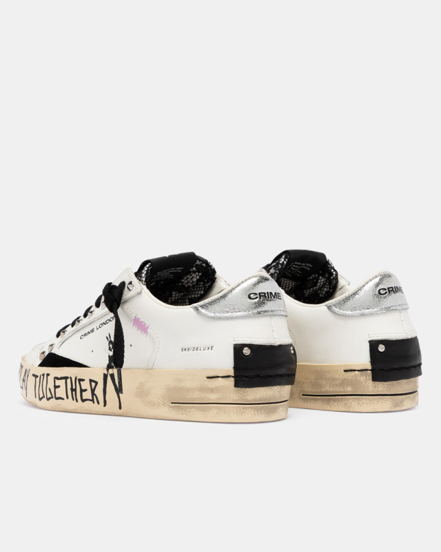 SK8 DELUXE PLAYMATE