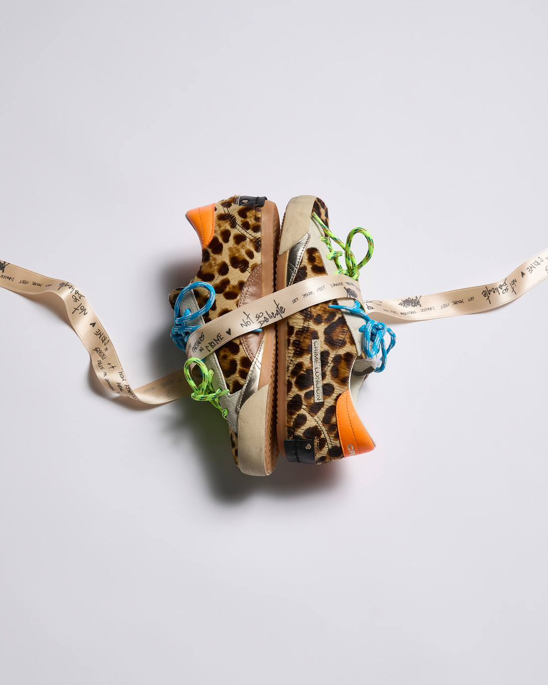 CRIME LONDON: SNEAKERINA SAVAGE STEP