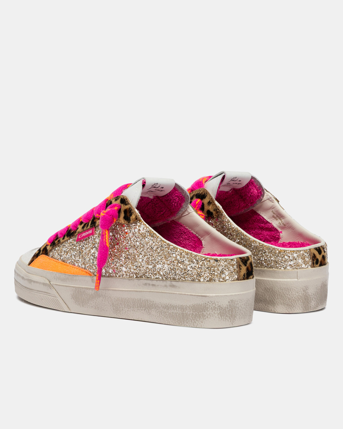 CRIME LONDON: SOHO SABOT OH YOU FANCY