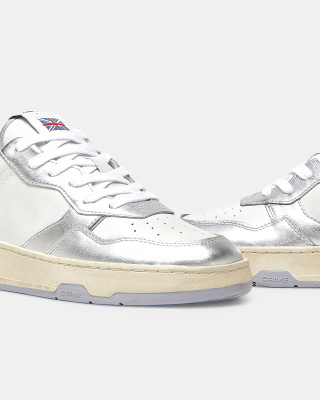 TIMELESS TO THE MOON