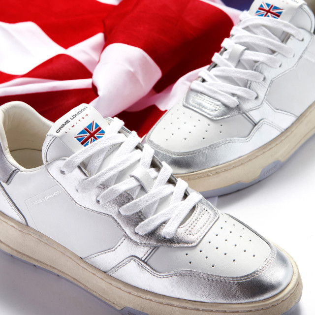 TIMELESS TO THE MOON